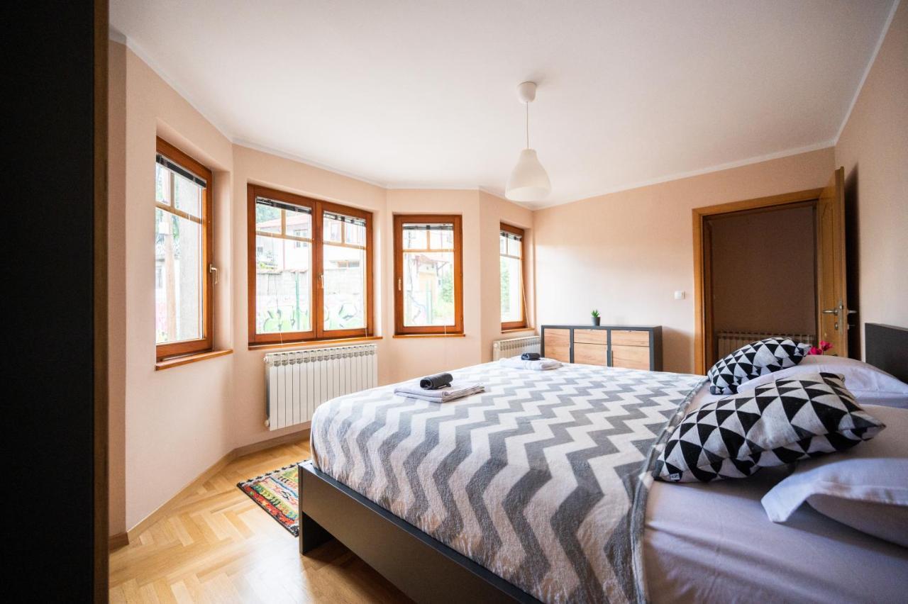 Duplex Apartment For Up To 12 People- Old Town Sarajevo Exterior photo